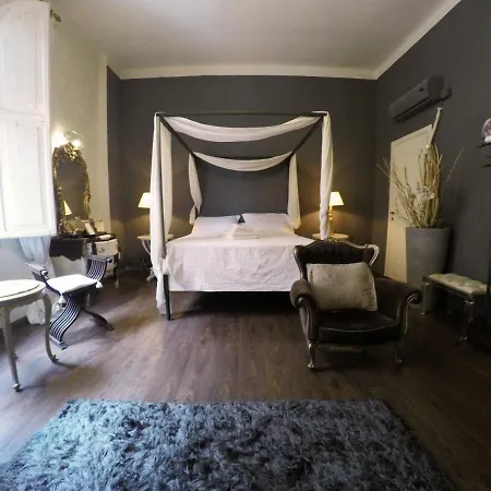 Les Chambres De Amelie לינה וארוחת בוקר