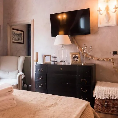 Les Chambres De Amelie לינה וארוחת בוקר בולוניה