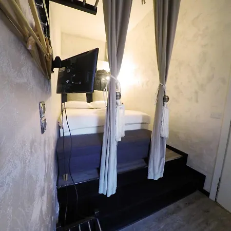Les Chambres De Amelie לינה וארוחת בוקר בולוניה