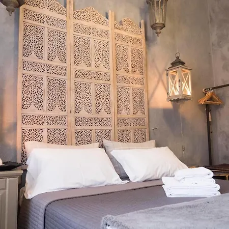 Les Chambres De Amelie Bed & Breakfast *