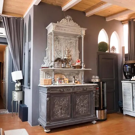 Les Chambres De Amelie Bed and breakfast *