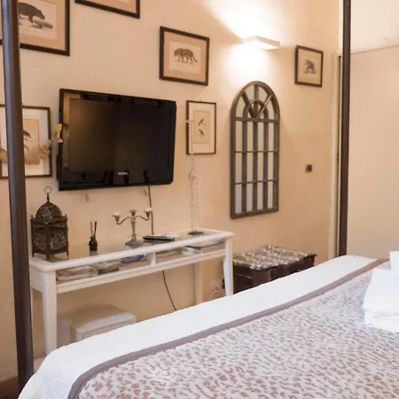 Les Chambres De Amelie Bed & Breakfast *
